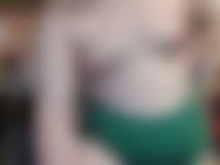 Live cam show with average-girl - Joi on Camsoda