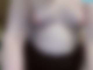 Live cam show with average-girl - Brown Hair on SinfulBabes