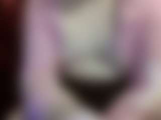 Live cam show with average-girl - Thick on Hubzter Live