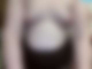 Live cam show with average-girl - Cute on sexylive.show