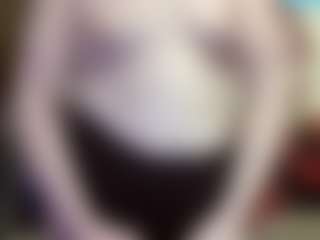 Live cam show with average-girl - Cute on AdultVida.com