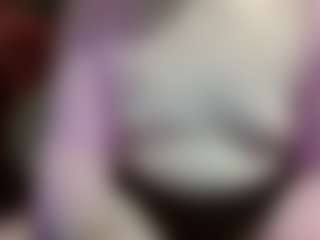 Live cam show with average-girl - Thong on livesuperchat.net