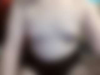 average-girl's Live Sex Cam Show