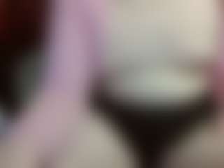 Live cam show with average-girl - Cute on Fit Hotties