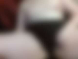 Live cam show with average-girl - Average on UwU Esports