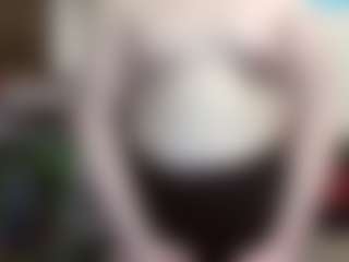Live cam show with average-girl - Thong on liverealitysex.com