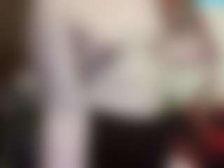 Live cam show with average-girl - Joi on CamwithHer