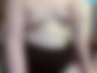 Live cam show with average-girl - Brown Hair on CamSodaAdn