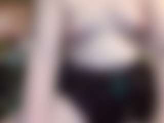 Live cam show with average-girl - Thick on CamwithHer