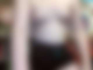 Live cam show with average-girl - Wet on Hubzter Live