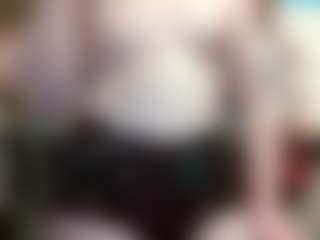 Live cam show with average-girl - Cute on Hubzter Live