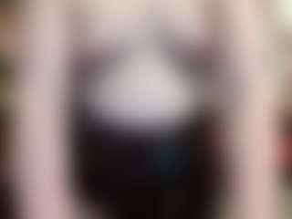 Live cam show with average-girl - Role Play on Instabang