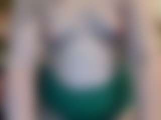 Live cam show with average-girl - Fingers on Camsoda