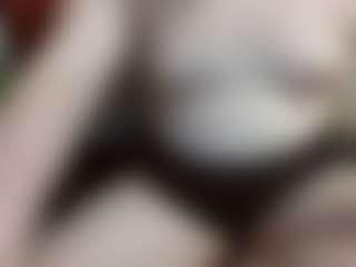 average-girl's Live Sex Cam Show