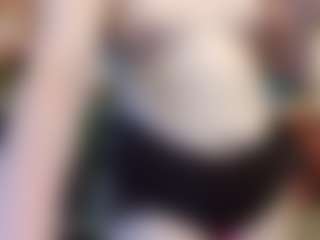 Live cam show with average-girl - Thong on TastyBlacksLive