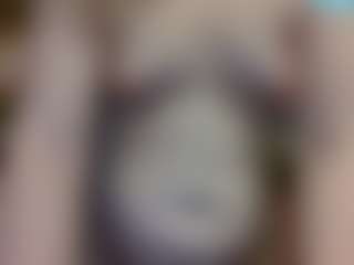 Live cam show with average-girl - Average on xxxlivecams.org