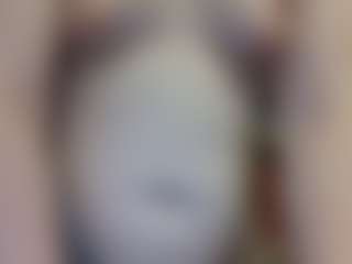 Live cam show with average-girl - Thick on TeamSkeetLive