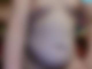 Live cam show with average-girl - Average on camgirlchat.live