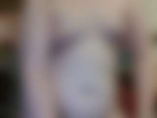 Live cam show with average-girl - Average on SmokeAndPoke
