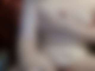 Live cam show with average-girl - Average on SxyPornLive