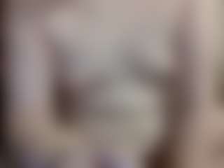 Live cam show with average-girl - Solo on Camsoda