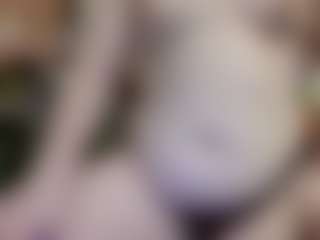 Live cam show with average-girl - Average on Fling VIP Chat