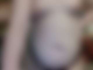 Live cam show with average-girl - Control on TottyGirls