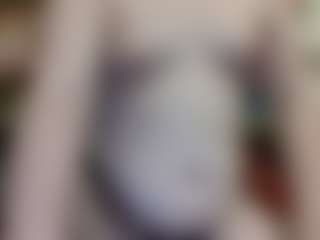 Live cam show with average-girl - Thong on TottyGirls