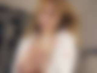 OctaviaHearing's Live Sex Cam Show