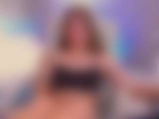 Live cam show with DreamyLinaa - Nipple Piercings on Camsoda