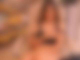 Live cam show with DreamyLinaa - Public on CamClone
