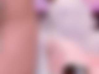 Live cam show with Amaiha - New Shaved Pussy on Hubzter Live