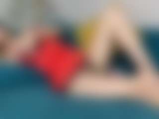 Live cam show with VanessaCalypso - Average on UwU Esports