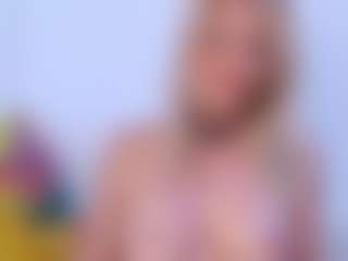 Live cam show with Liloukatt - Babygirl on camgirlchat.live