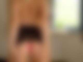 Live cam show with Liloukatt - Camel Toe on StripNow