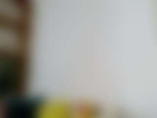 Live cam show with Liloukatt - Moaning on liverealitysex.com