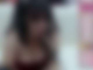 Sucker Drool MILF webcam performer live streaming