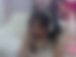 Sucker Drool MILF webcam performer live streaming