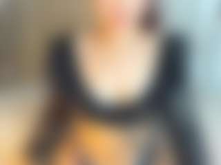 Live cam show with aurora-johnson - Camel Toe on Mixed Magazine Live