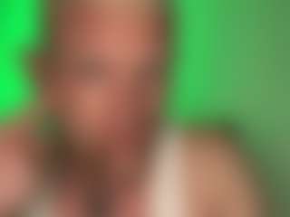 Lucinao010's Live Sex Cam Show