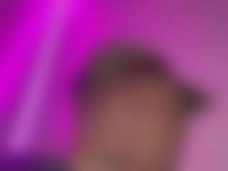 Lucinao010's Live Sex Cam Show