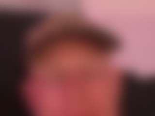 Lucinao010's Live Sex Cam Show