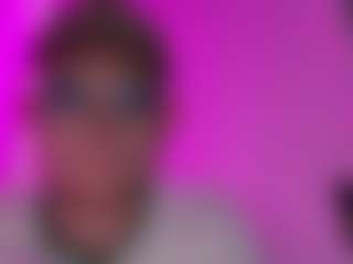 Lucinao010's Live Sex Cam Show
