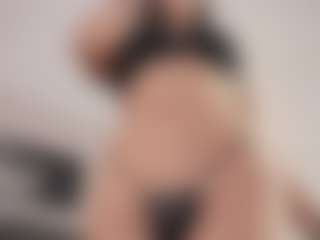 Cherry Snow's Live Sex Cam Show
