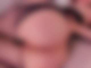 Live cam show with Kloe - Secretary on dropp.cam