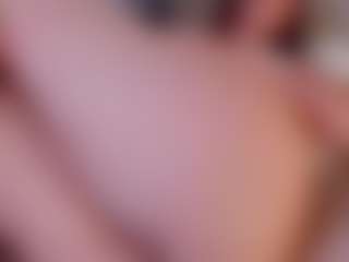 Kloe's Live Sex Cam Show