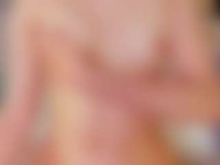 Live cam show with Kloe - Sensual on Streamer API