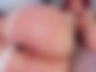 Live cam show with Kloe - Secretary on Dare Cams