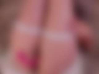 Live cam show with Kloe - Green Eyes on Soda Cam