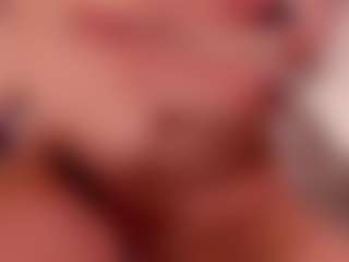 Live cam show with Kloe - Red Hair Shaved Pussy on CSO-WL